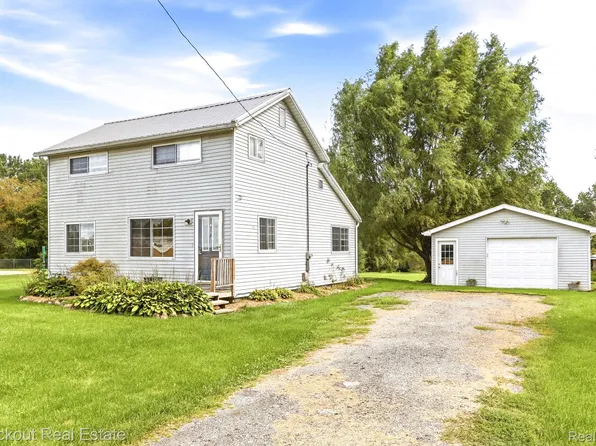 8771 Van Cleve Rd, Vassar, MI 48768