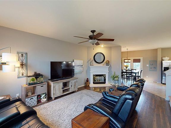 2nd image of 337 Chalkstone Dr