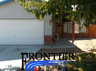 805 Charles Ct, Ridgecrest, CA 93555