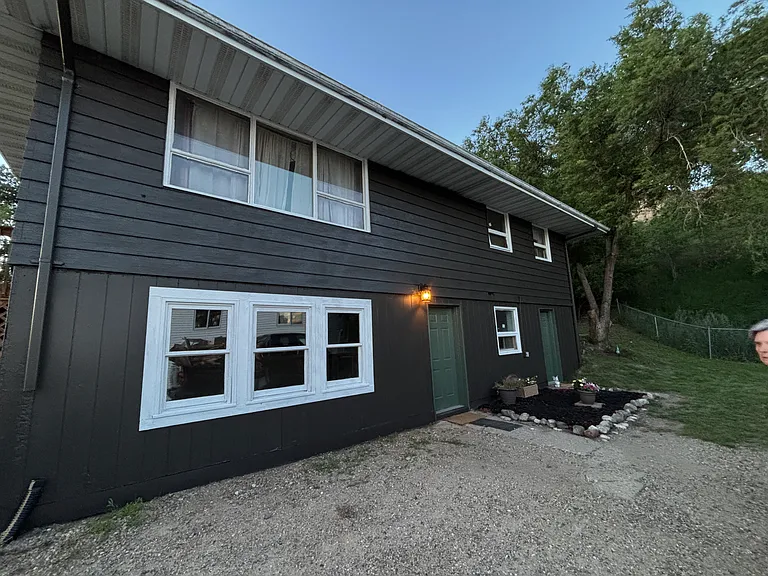 1334 3rd St NE #B — Photo 6