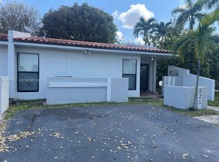 521 SW 93rd Ct #521, Miami, FL 33174
