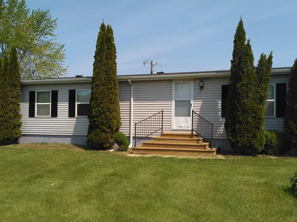 9582 Jeddo Rd, Greenwood, MI 48006