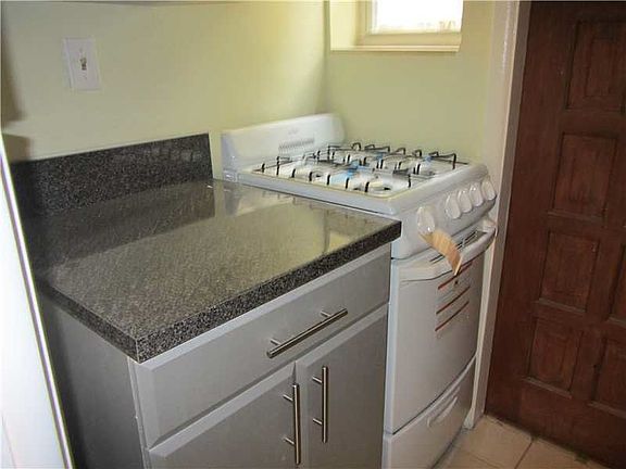 2nd image of 6900 Byron Ave
