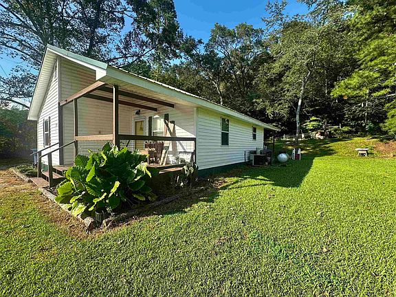 2nd image of 2318 State Highway 9