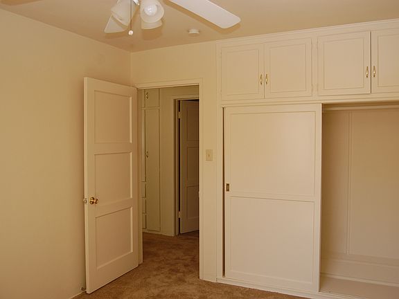 2nd image of 1600 N Hollywood Way