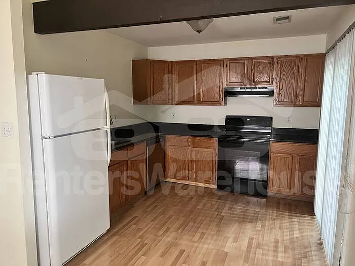 1470 Pine Row Ct — Photo 3