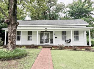 414 N Poplar St, Florence, AL 35630