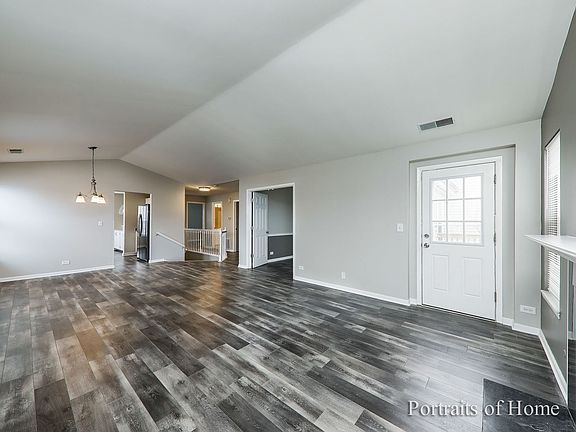 5th image of 1922 Quaker Hollow Ln #1922