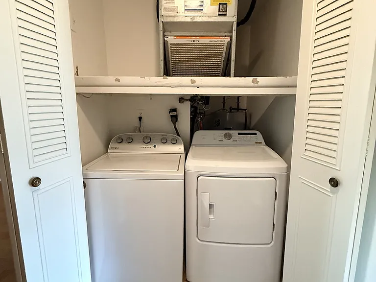 25 Heather Pl — Photo 5