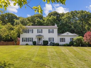 61 Highland Rd, Hackettstown, NJ 07840
