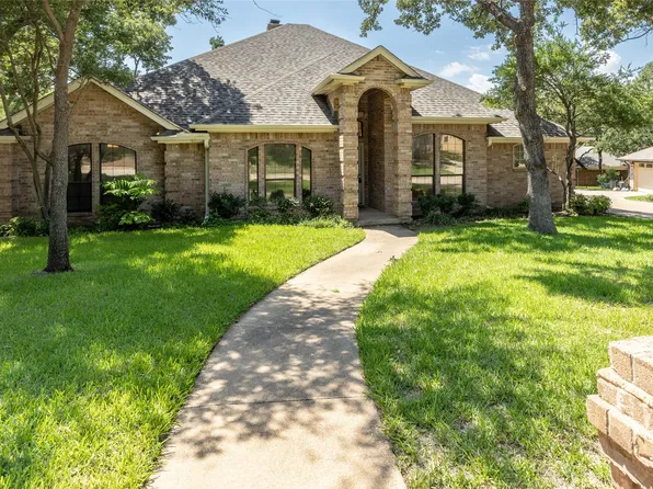 205 Pebble Beach Dr, Trophy Club, TX 76262