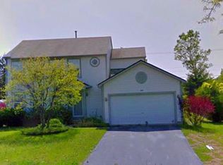 1860 E Ivy Cir, Lindenhurst, IL 60046