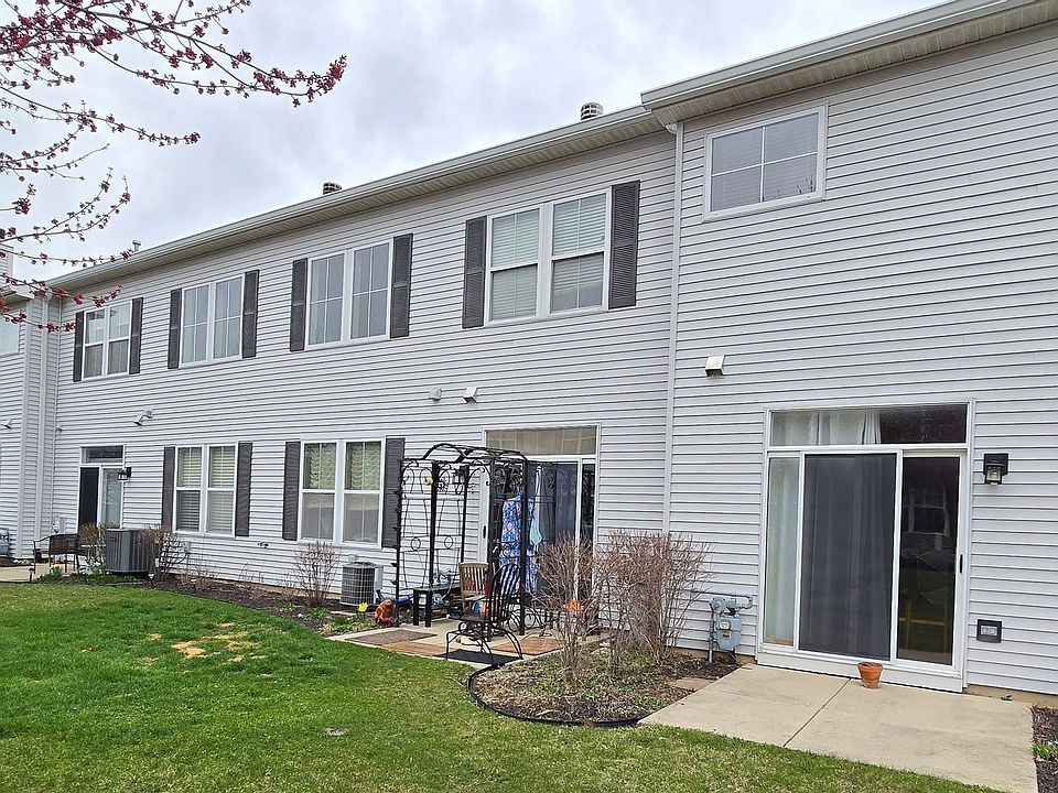 2nd image of 2996 Falling Waters Ln