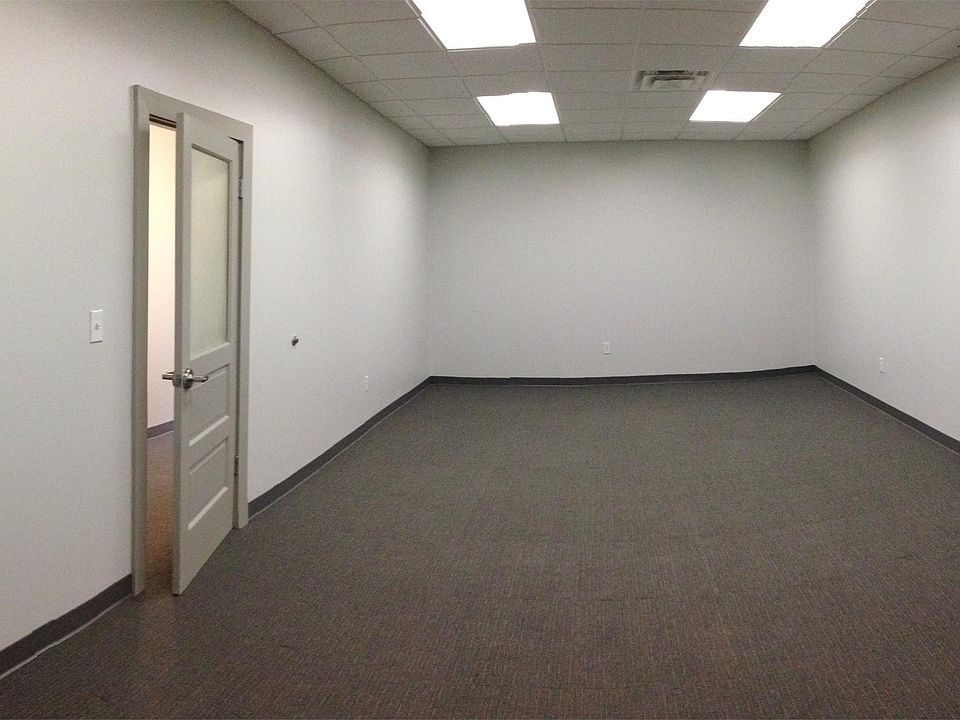 1st image of 970 Logan St Ste 211