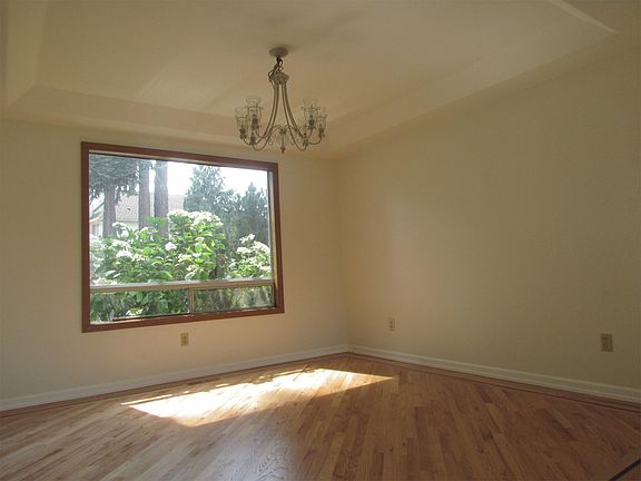 4th image of 20513 97th Ave S