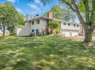 11934 70th Pl N, Maple Grove, MN 55369