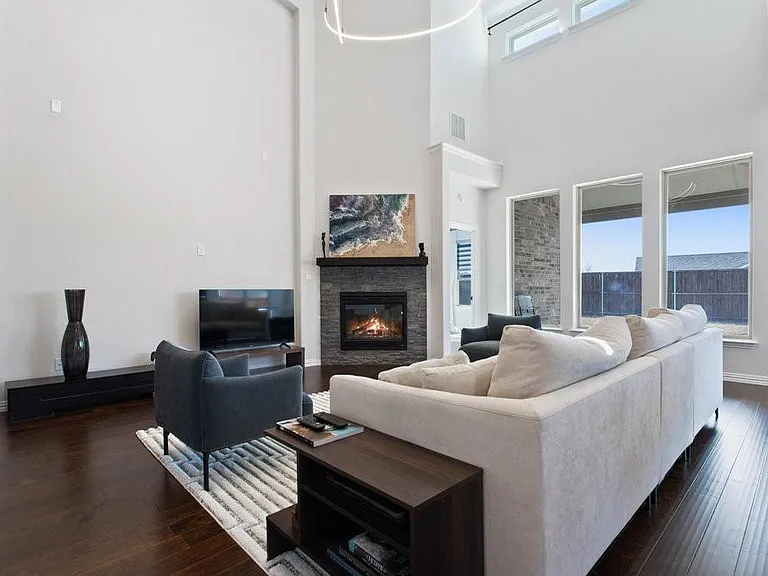 2113 Dorsey Dr — Photo 35