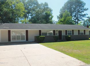 215 Glenside Dr, Jackson, MS 39211