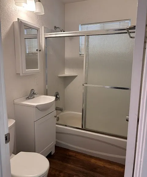 1031 Moss Rd #10 — Photo 3