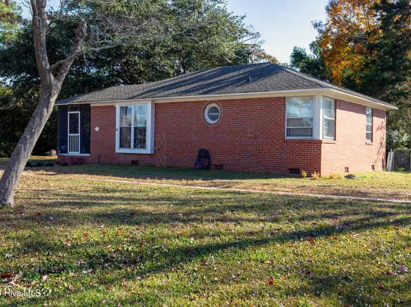 301 Florida Avenue, Morehead City, NC 28557