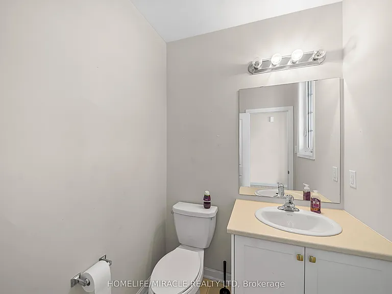 111 Windermere Blvd — Photo 34