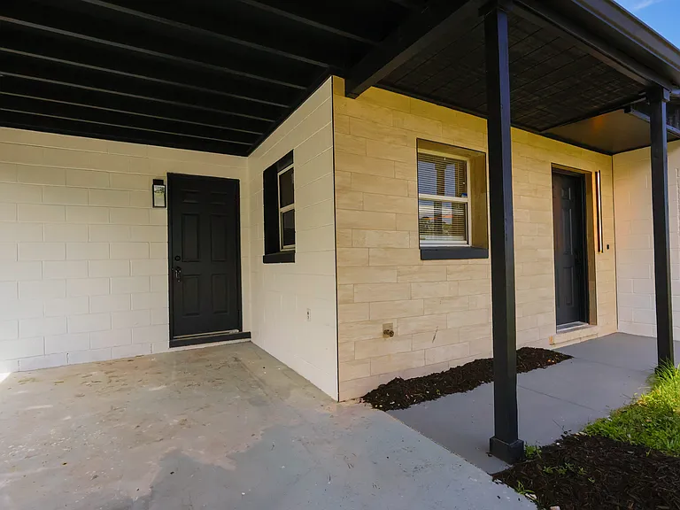 1810 Dixon Blvd — Photo 4