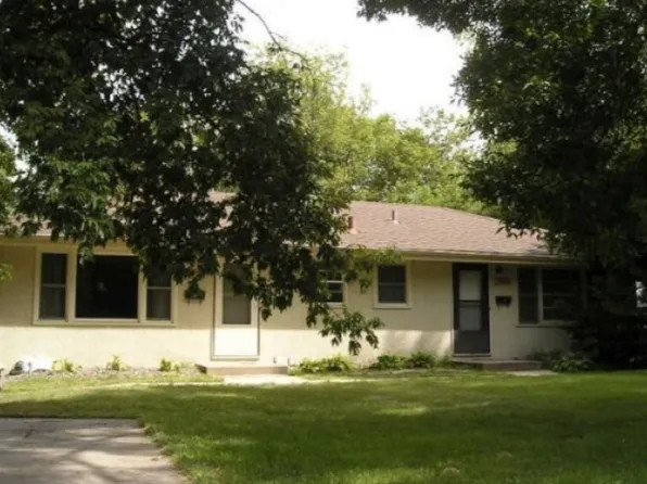 3010 Kentucky Ave N, Crystal, MN 55427