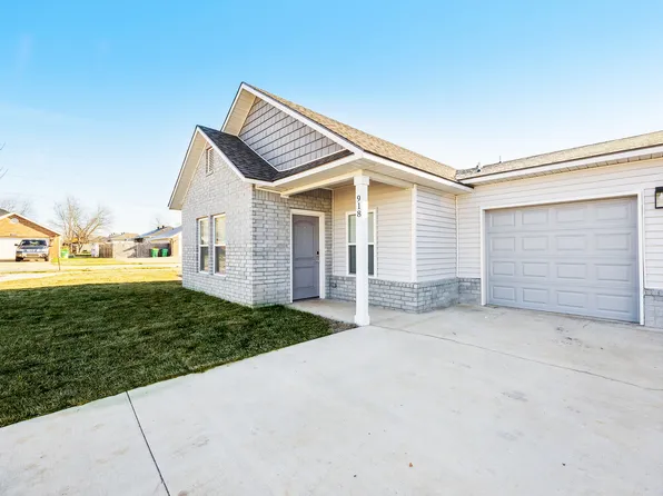 812 Valley Oaks Ln, Centerton, AR