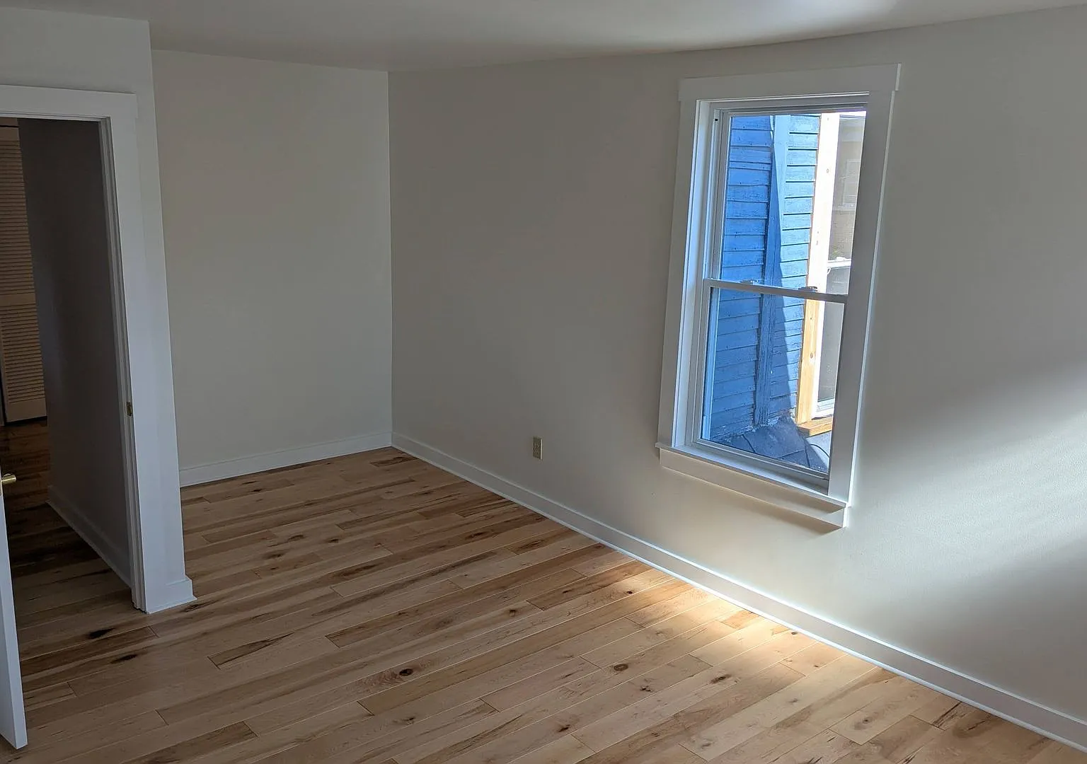 2 - 4 Monsignor Crosby Ave — Photo 2