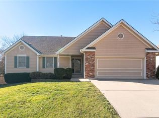 8630 N Wayne Ave, Kansas City, MO 64155
