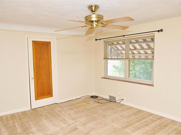 2nd image of 3420 Lumardo Ave #3