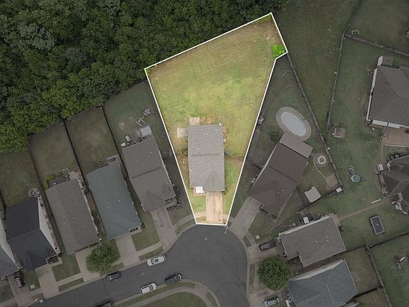 2nd image of 4896 Water Brook Cir