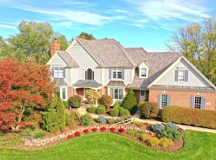5704 Farmbrook Ln, Crystal Lake, IL 60014