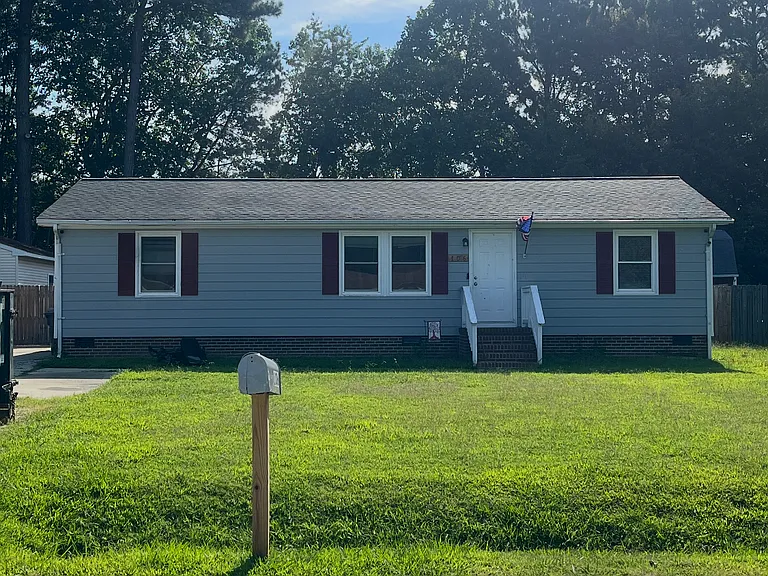 106 Virginia Ln — Photo 1