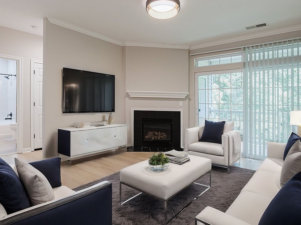 1st image of 900 Wessex Pl #13-210