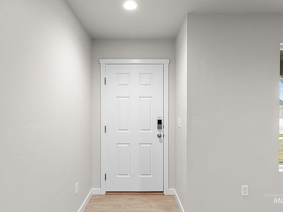 2nd image of 3804 E Jamestown Dr