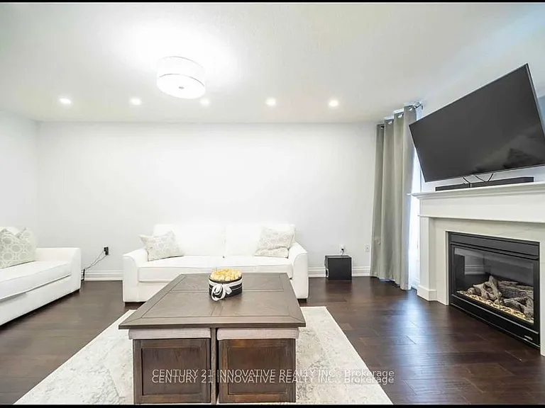 165 Emick Dr #UPPER — Photo 3