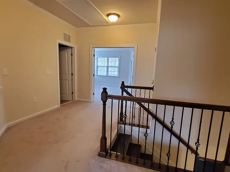 412 Daylin Dr — Photo 16