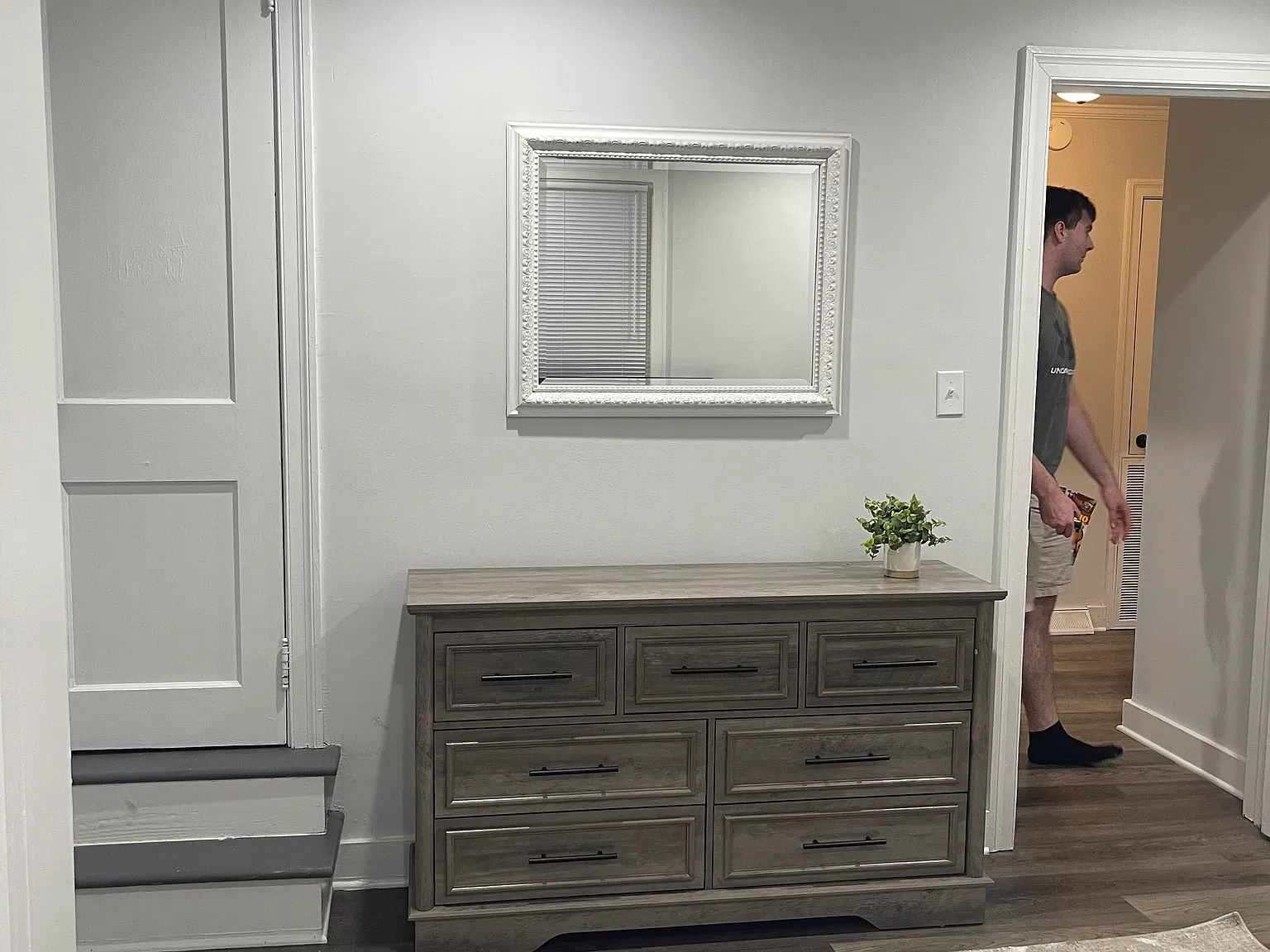 5 bed, 2748 sqft, $500 — Photo 3