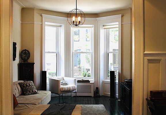 4th image of 180 Midwood St