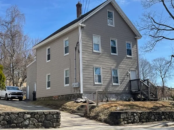 28 Beach St, Marlborough, MA 01752