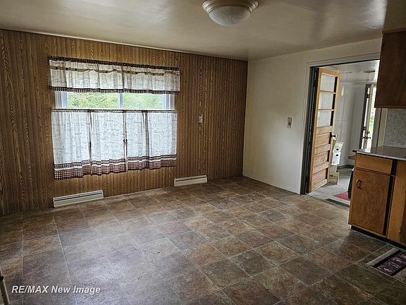 4th image of 14307 N Lewis Rd