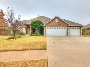 3020 Summit Hill Rd, Norman, OK 73071