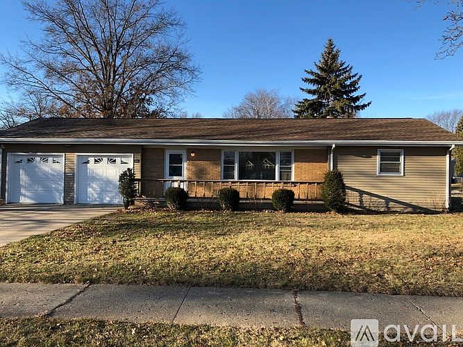 1st image of 2258 N Hawthorne Park Dr