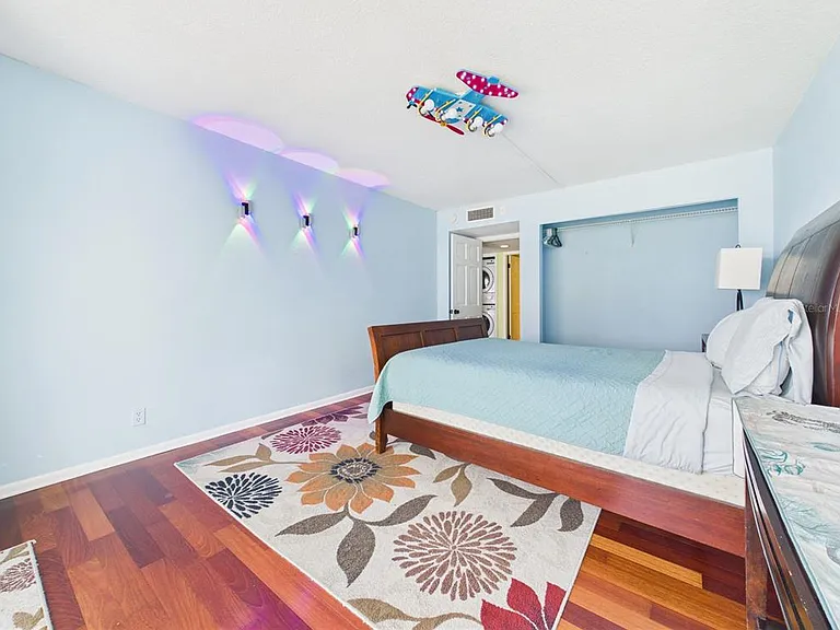 1400 Gulf Blvd #212 — Photo 15