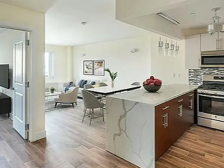 37-25 33rd St #3F — Photo 1