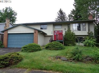 960 SW Mawrcrest Dr, Gresham, OR 97080