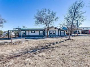 218 Summit Ridge Ct, Springtown, TX 76082