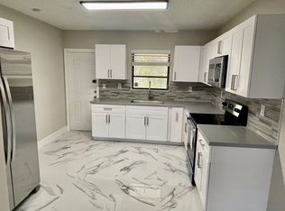 21119-21 E Dixie Hwy #23, Miami, FL 33180