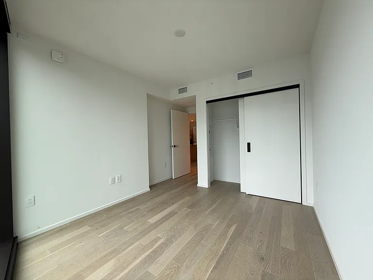 333 Ward Ave #3506 — Photo 15